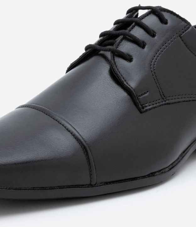 Zapato Tradicional en PU con Cierre en Cordón 4