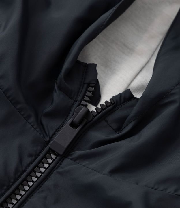 Campera Rompevientos Infantil con Capucha - Talle 5 a 14 años 10