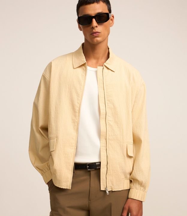 Campera en Ana Ruga con Textura y Elástico en la Cintura y Mangas