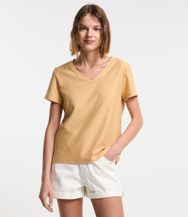 Blusa T-shirt en Flamé con Cuello V 3