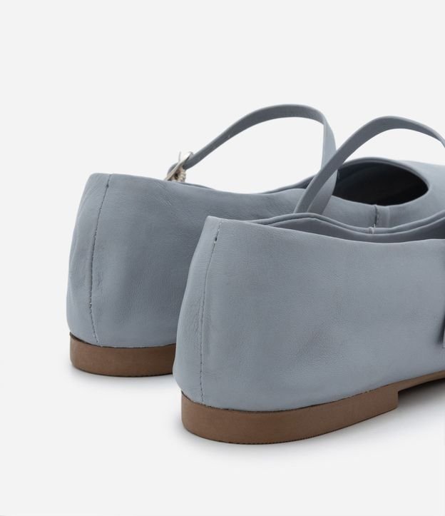 Zapatilla de Cuero con Puntera Cuadrada y Detalle en Hebilla 3