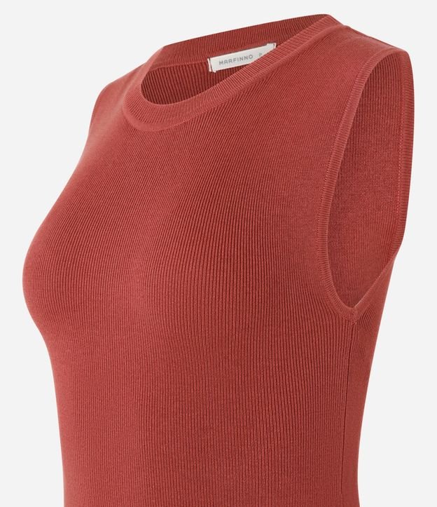 Blusa sin Manga en Punto Canelado con Cuello Redondo 7