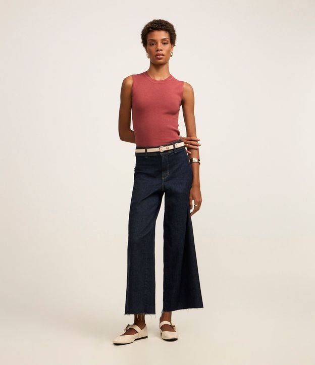 Blusa sin Manga en Punto Canelado con Cuello Redondo 2