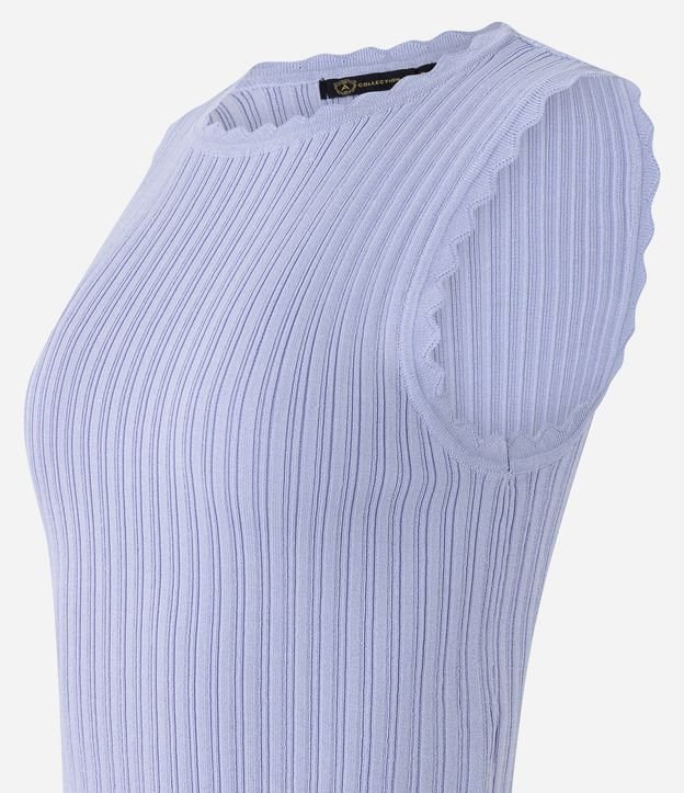 Blusa sin Manga en Punto Acanalado con Detalle Ondulado 6