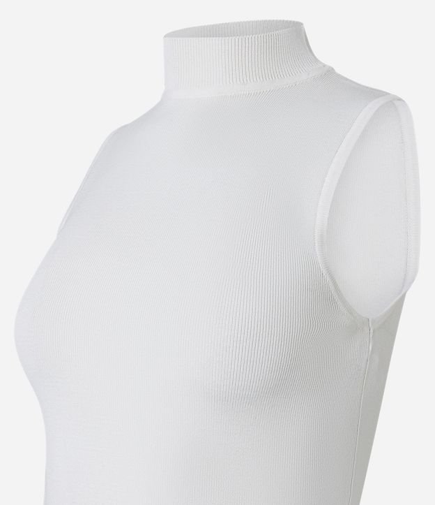Blusa en Punto Leve con Cuello y Textura Acanalada 9