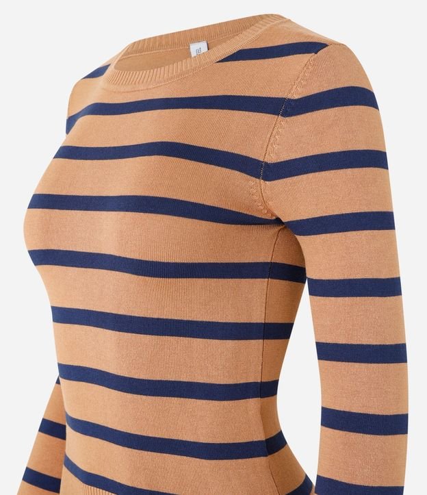 Blusa en Viscosa Rayada con Puños y Bajo Acanalado 5