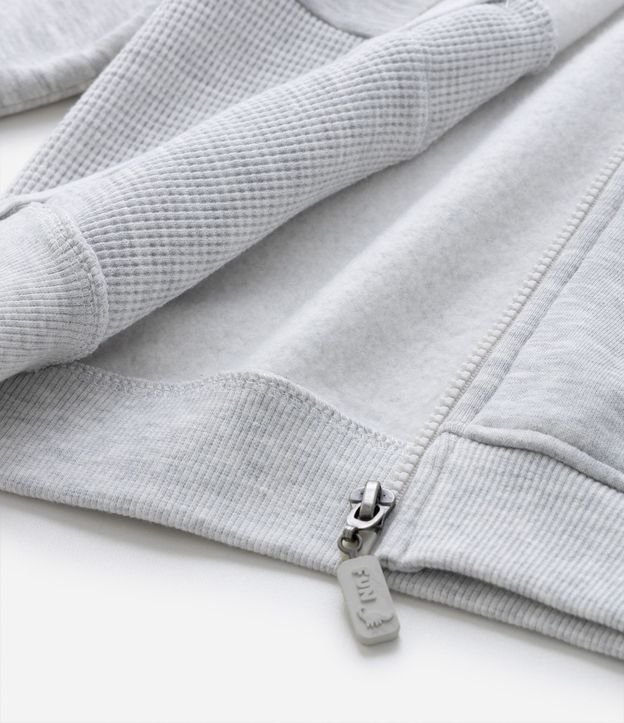 Campera Infantil con Capucha y Bolsillos - Talle 1 a 6 años 9
