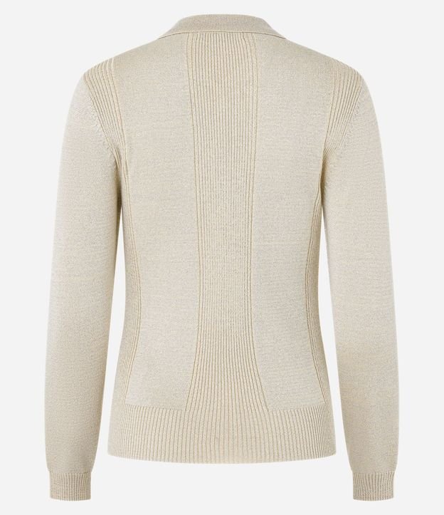 Blusa en Viscosa con Cuello V y Solapa 10