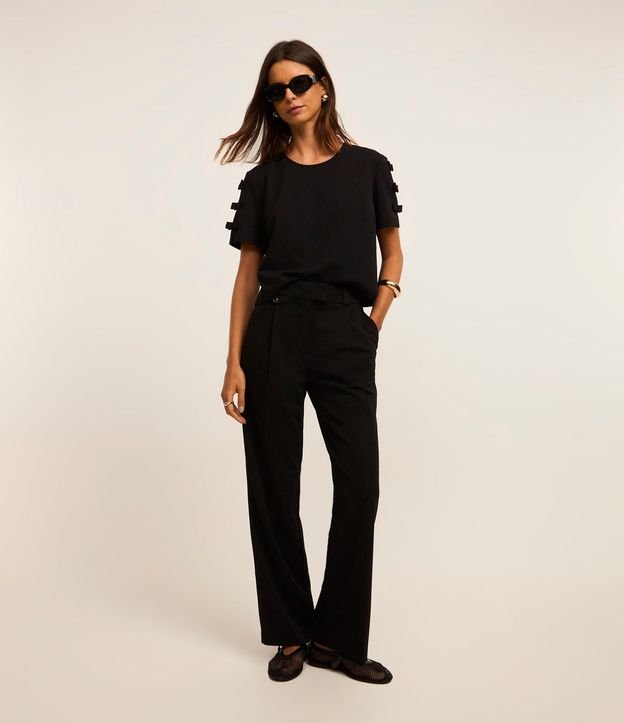 Blusa en Crepé con Lacitos en la Manga 2
