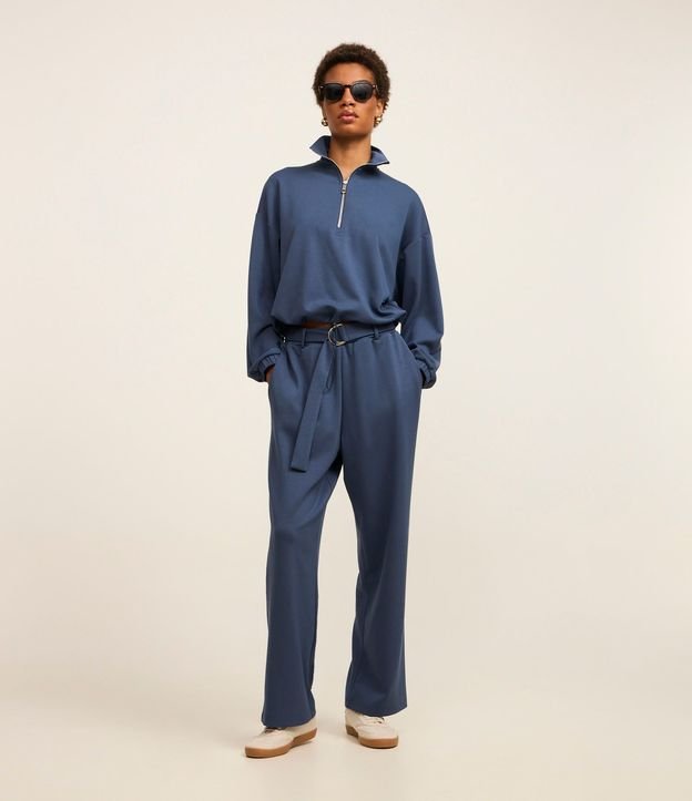 Pantalón en Viscosa con Cinturón