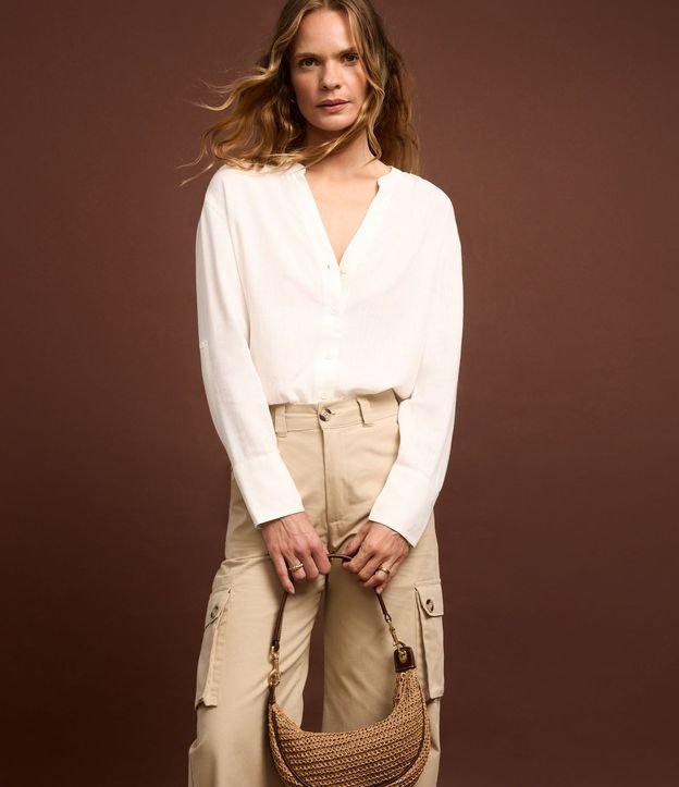 Camisa en Viscolino con Cuello Padre 8