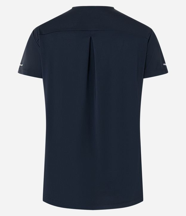 Remera Deportiva Texturizada con Detalle Reflectante 9