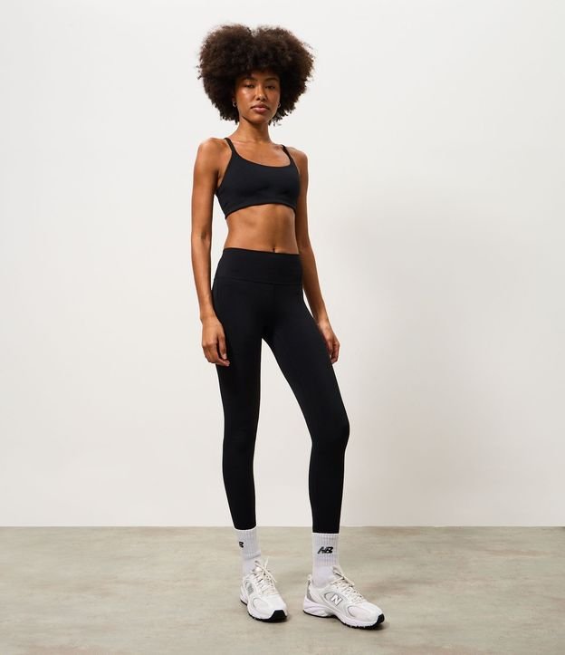 Calca Legging Deportiva en Microfibra con Bolsillos