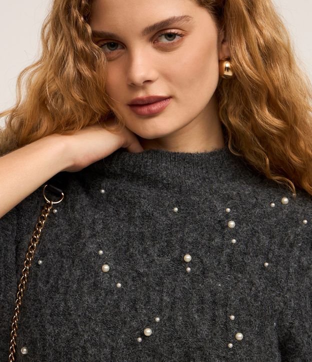 Buzo en Tricot Texturizada con Perlas 4