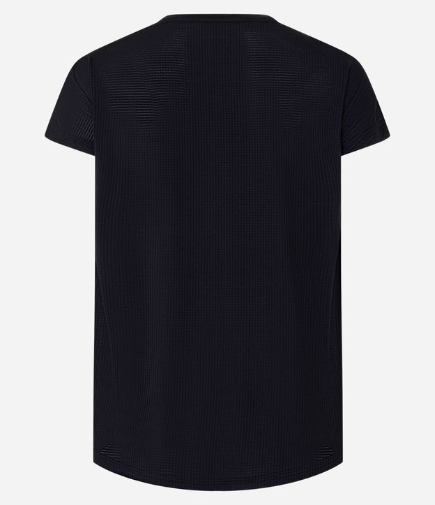 Remera en Microfibra con Escote Redondo 5