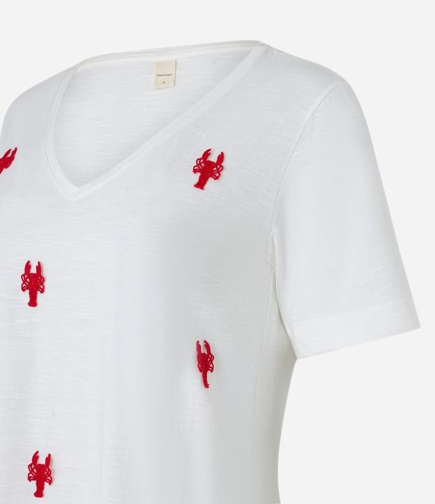 Blusa en Flamé con Cuello V y Bordado de Langostas 7