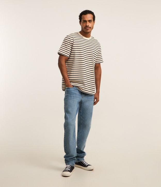 Pantalón Slim en Jeans Denim con Lavado y Pespunte
