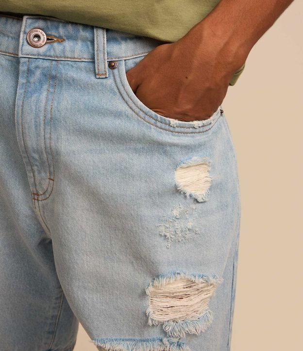 Bermuda Slim en Jeans Denim Destroyed y Bajo a Hilo 4
