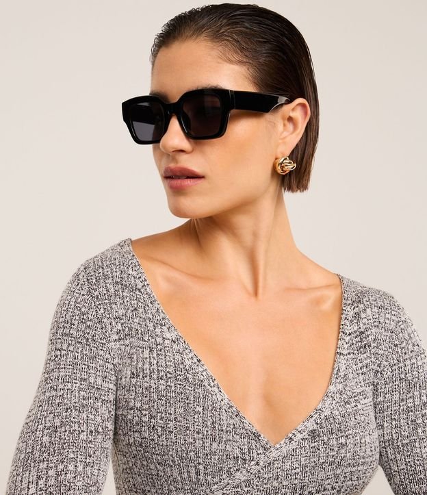 Blusa en Viscosa con Escote V Traspasado