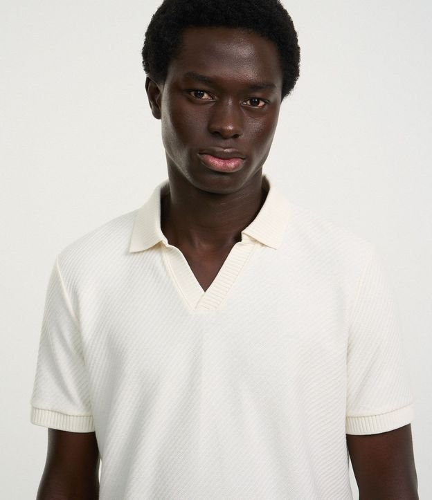 Remera Polo Comfort en Algodón con Textura 4