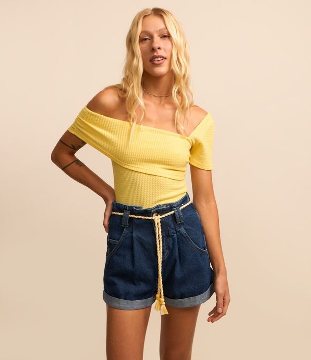 Short Baggy en Jeans con Cinturón Cordón 2