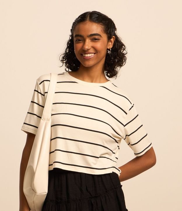 Remera Boxy Cropped en Viscosa con Rayas