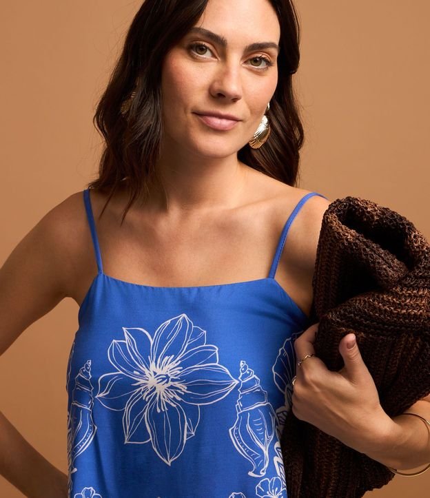 Blusa de Breteles en Viscosa con Bajo en V y Estampa Floral Tropical 3