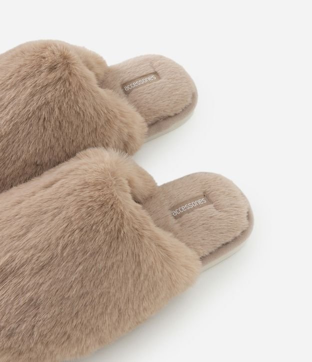 Pantufla Cerrada Peluche 4