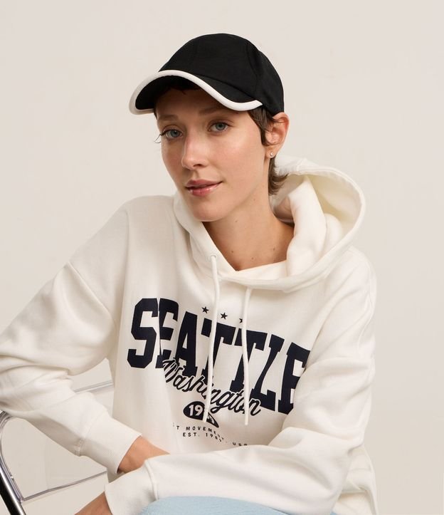 Gorra Visera Curva en Sarga con Detalle Contrastante en Borde 1