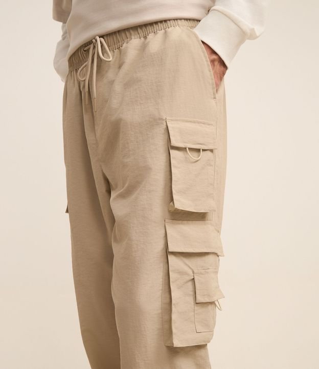 Pantalón Jogger en Poliamida con 04 Bolsillos Laterales 3