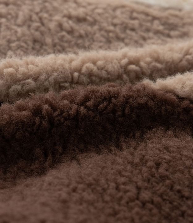 Saco Infantil en Sherpa con Bordado Simba - Talle 1 a 6 años 5
