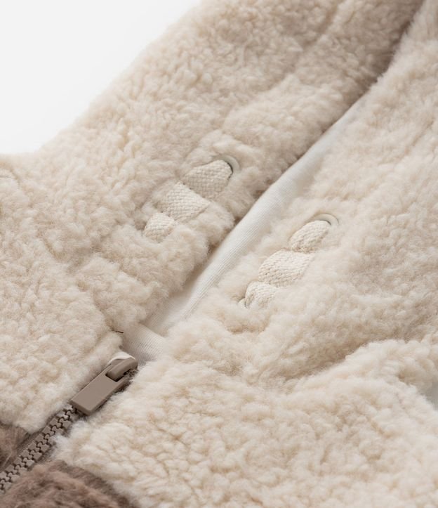 Saco Infantil en Sherpa con Bordado Simba - Talle 1 a 6 años 7