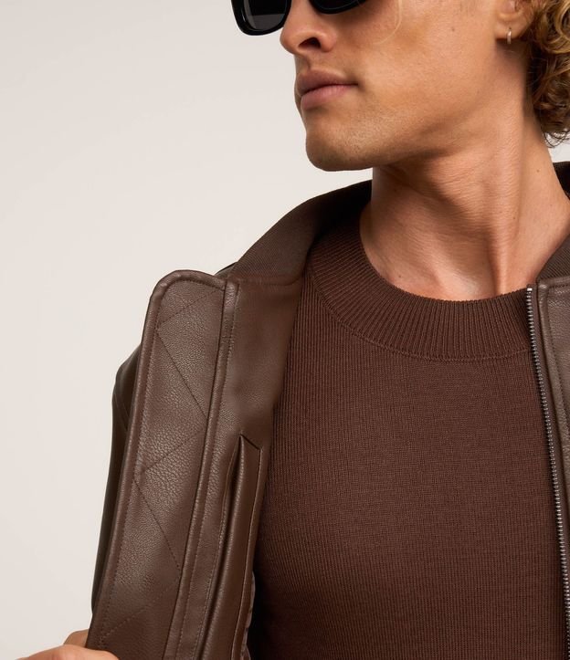 Campera en Pu con Cremallera Delantero y Cuello Alto 3