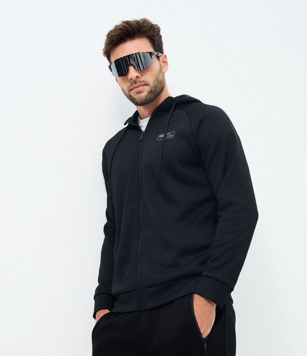 Saco en Fleece con Estampa en el Pecho y Capucha