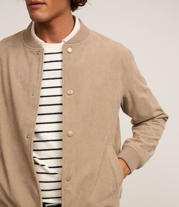Campera Bomber en Terciopelo con Botones Forrados 3