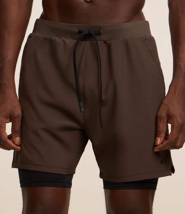 Bermuda Deportiva con Short de Compresión 3