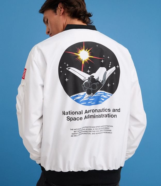 Campera Rompe Viento con Estampa NASA 4