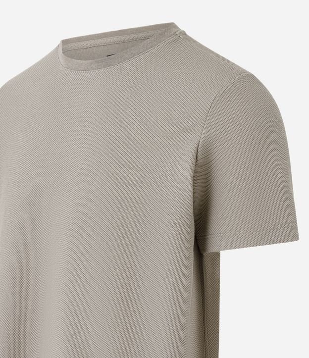 Remera Regular con Textura Colmena 6
