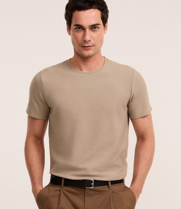 Remera Regular con Textura Colmena