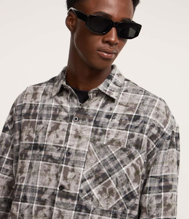 Camisa Comfort en Franela con Estampa de Cuadros con Bolsillo 6