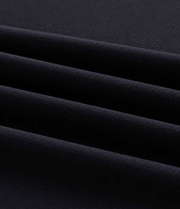 Remera Deportiva en Tecnologia Dry con Estampa Lettering 9