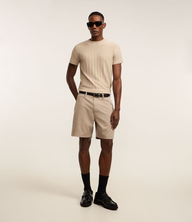 Remera Slim en Viscosa con Textura de Rayas y Manga Corta 2