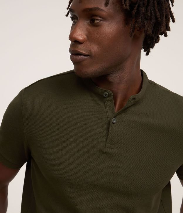 Camisa Polo Slim en Piquet Texturizado con Cuello Polo 3