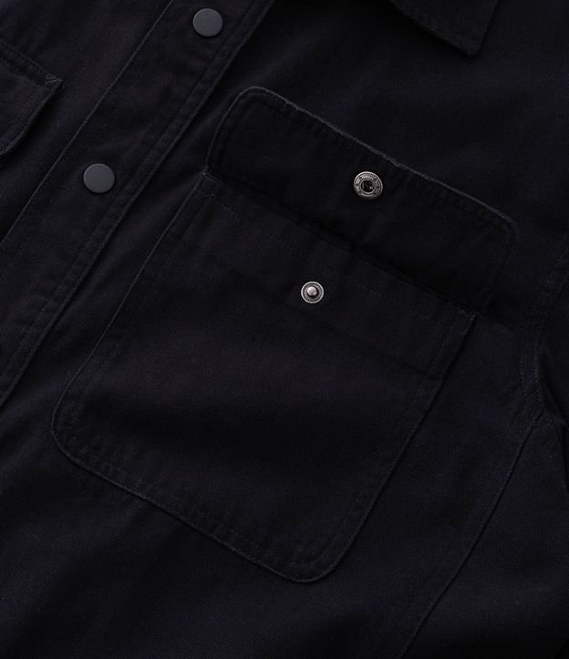 Camisa en Sarga con Botones y Bolsillos 9