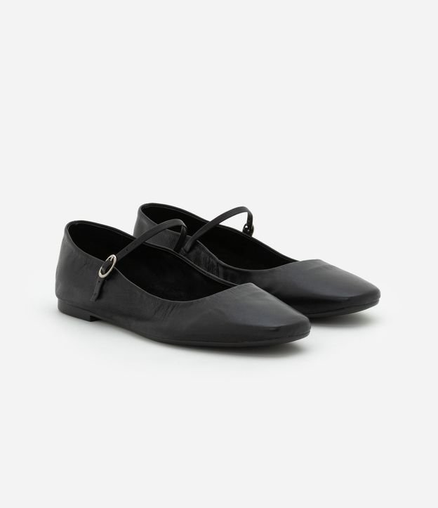 Zapatilla de Cuero con Puntera Cuadrada y Detalle en Hebilla 2