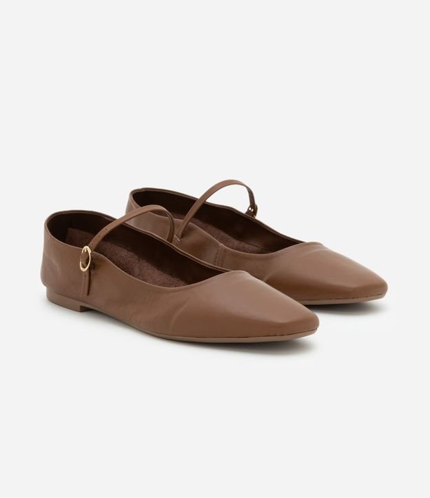 Zapatilla de Cuero con Puntera Cuadrada y Detalle en Hebilla 2