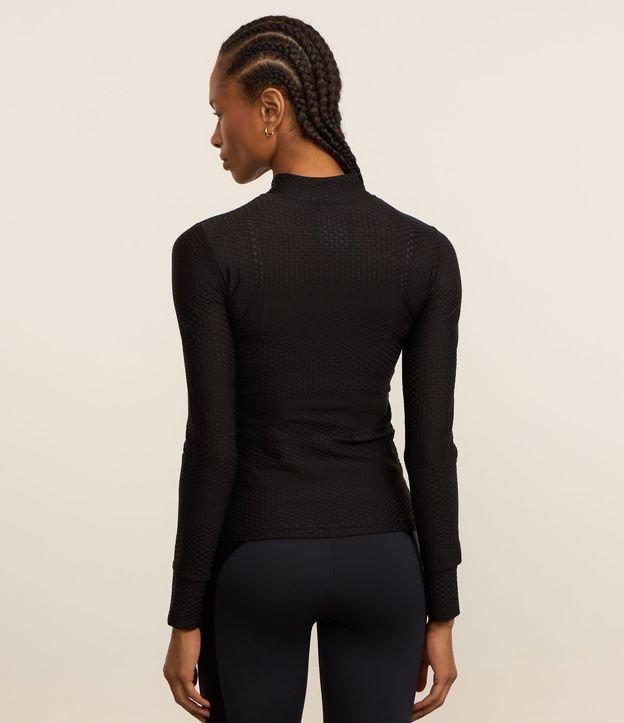 Campera Deportiva en Microfibra con Cuello Padre 4