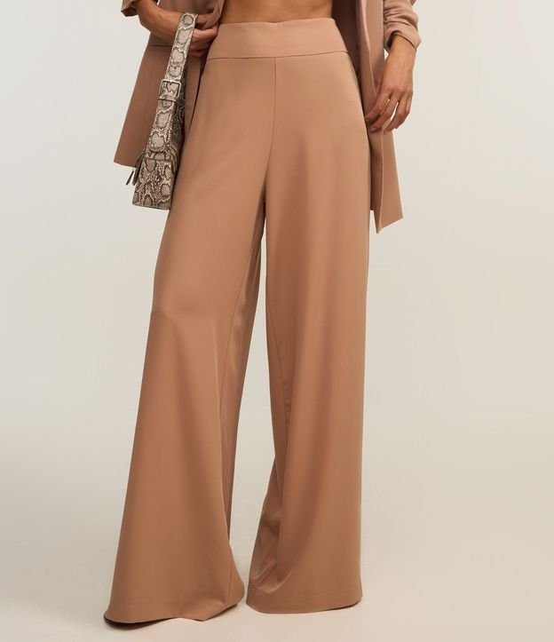Pantalón Pantalona en Crepé con Pences 3