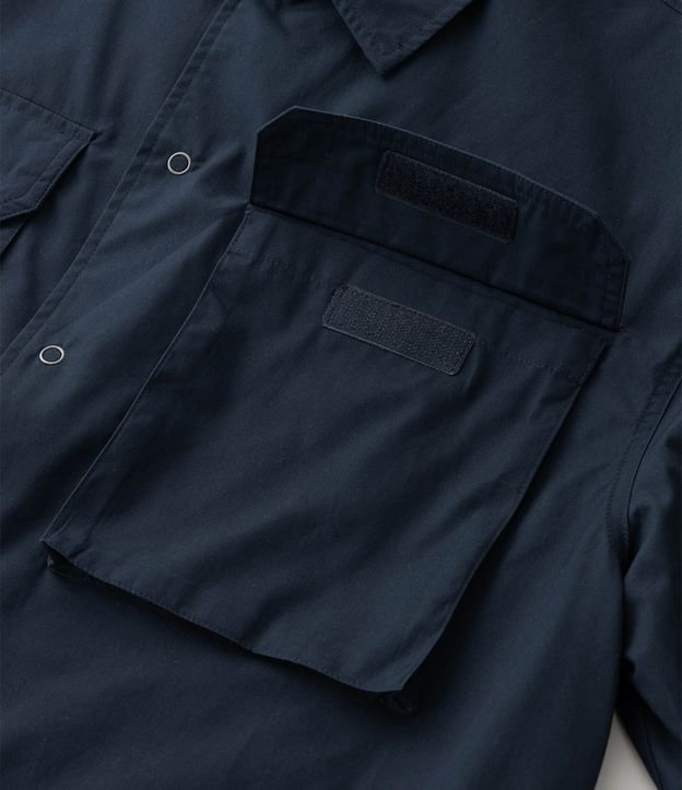 Camisa Boxy en Tricolina con Bolsillos Cargo y Etiqueta 7