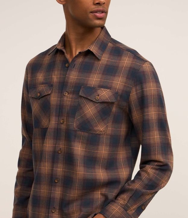 Camisa Comfort en Franela con Estampa de Cuadros 3